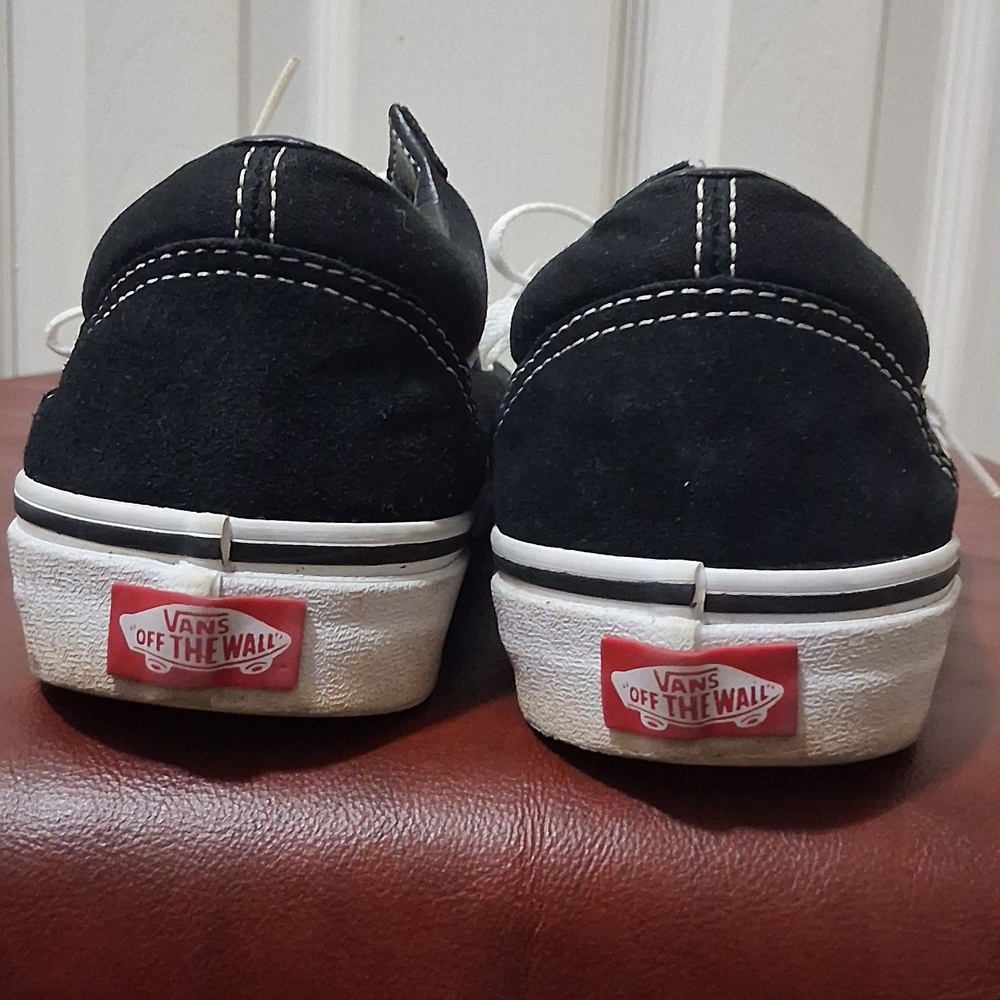 Vans - Picture 7 of 7